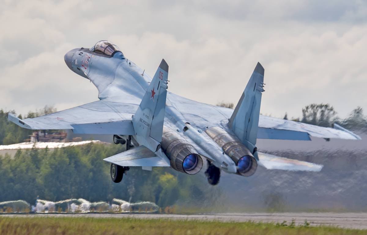 Sukhoi Su-35 taking off