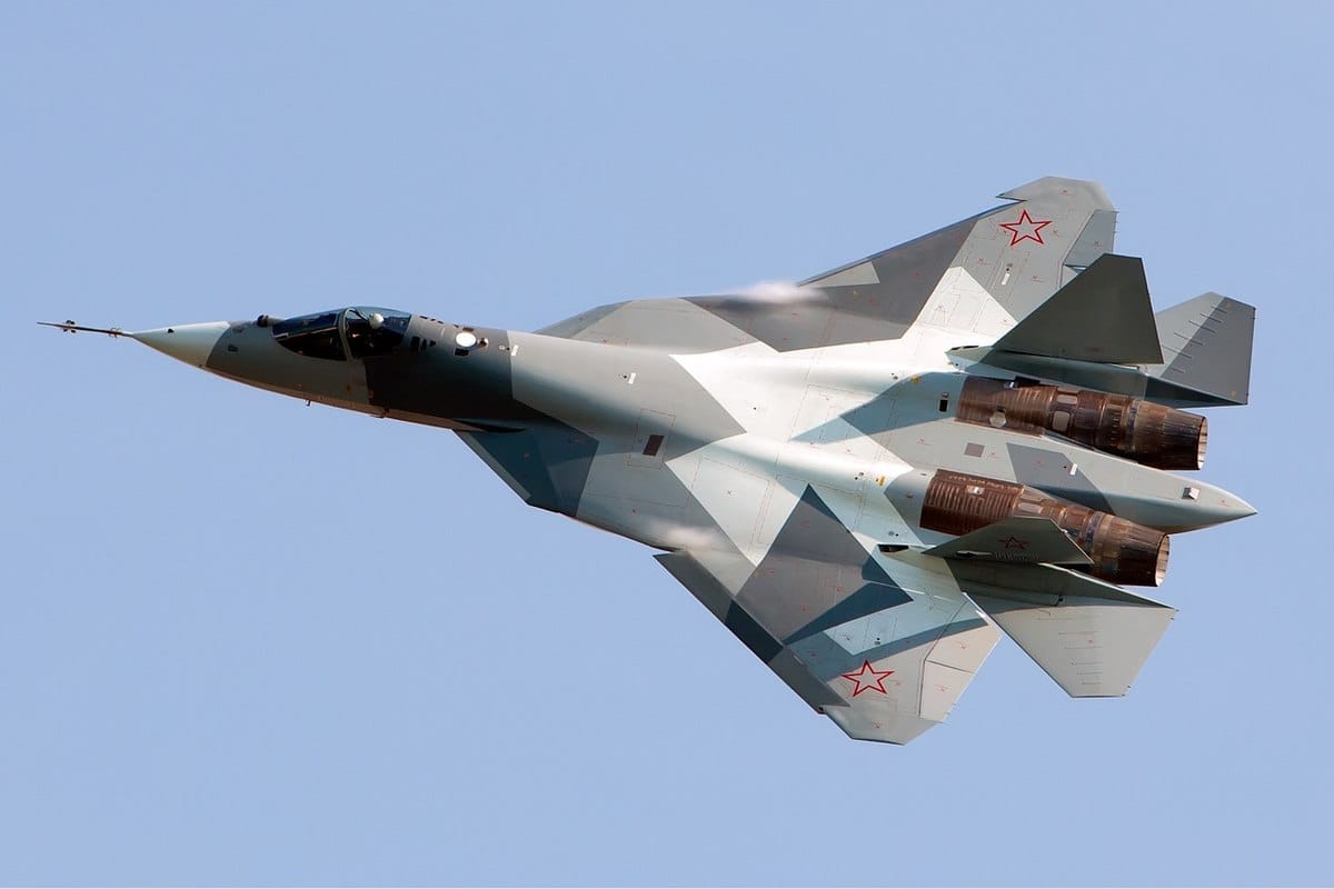 1200px-Sukhoi_T-50_Beltyukov