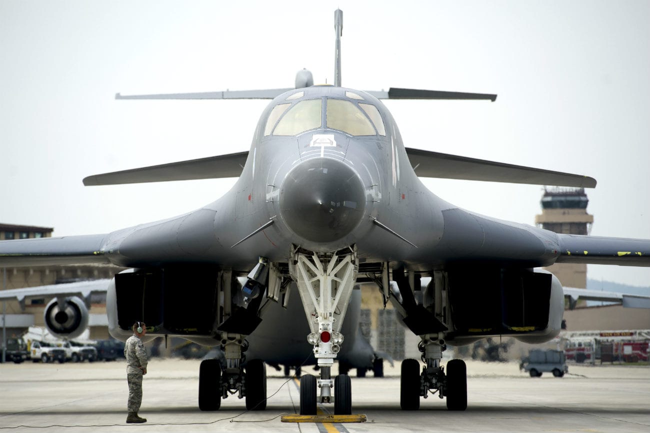 B-1B Images Lancer Front