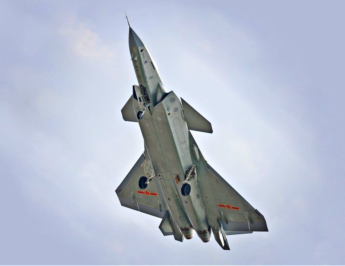 J-20 Black Eagle Climbing Altitude