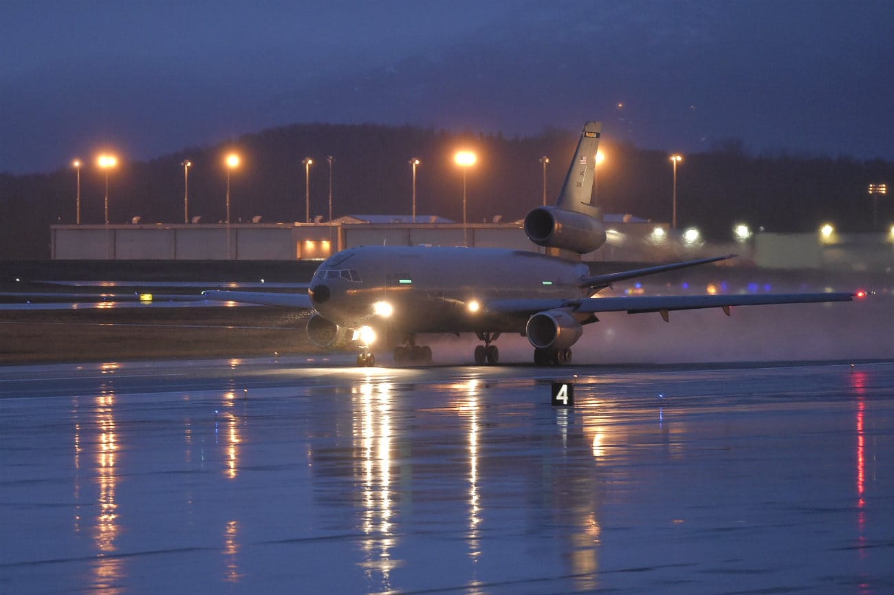 KC-10 Images of Extender in rain