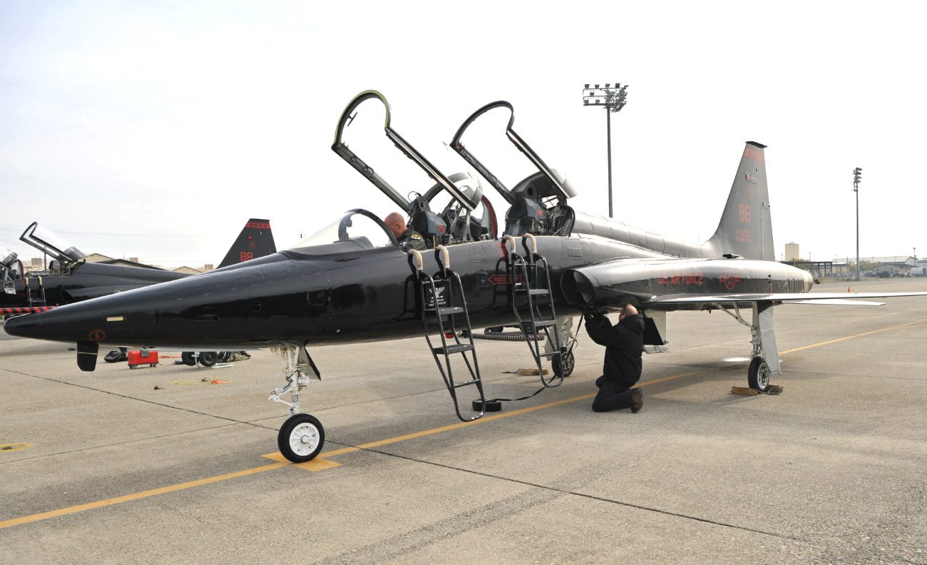 T-38 Talon aircraft Maintenance
