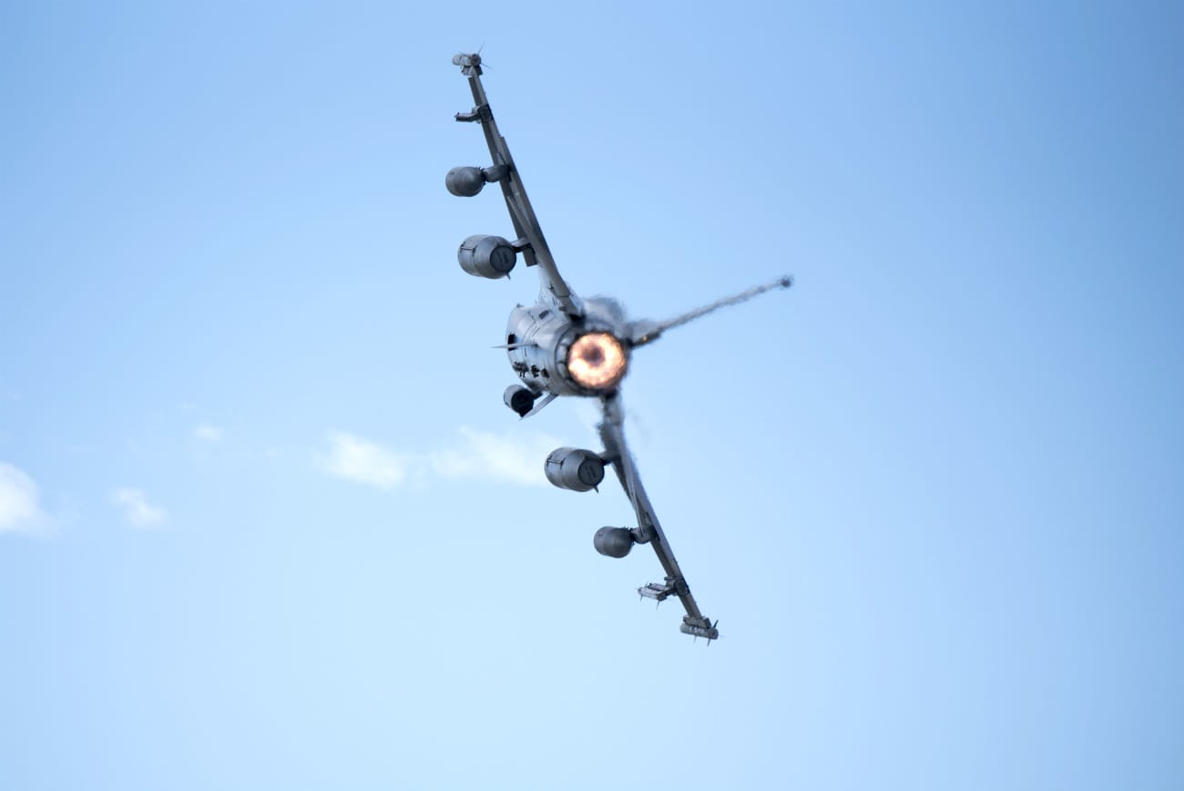 F-16 fighting falcon engine