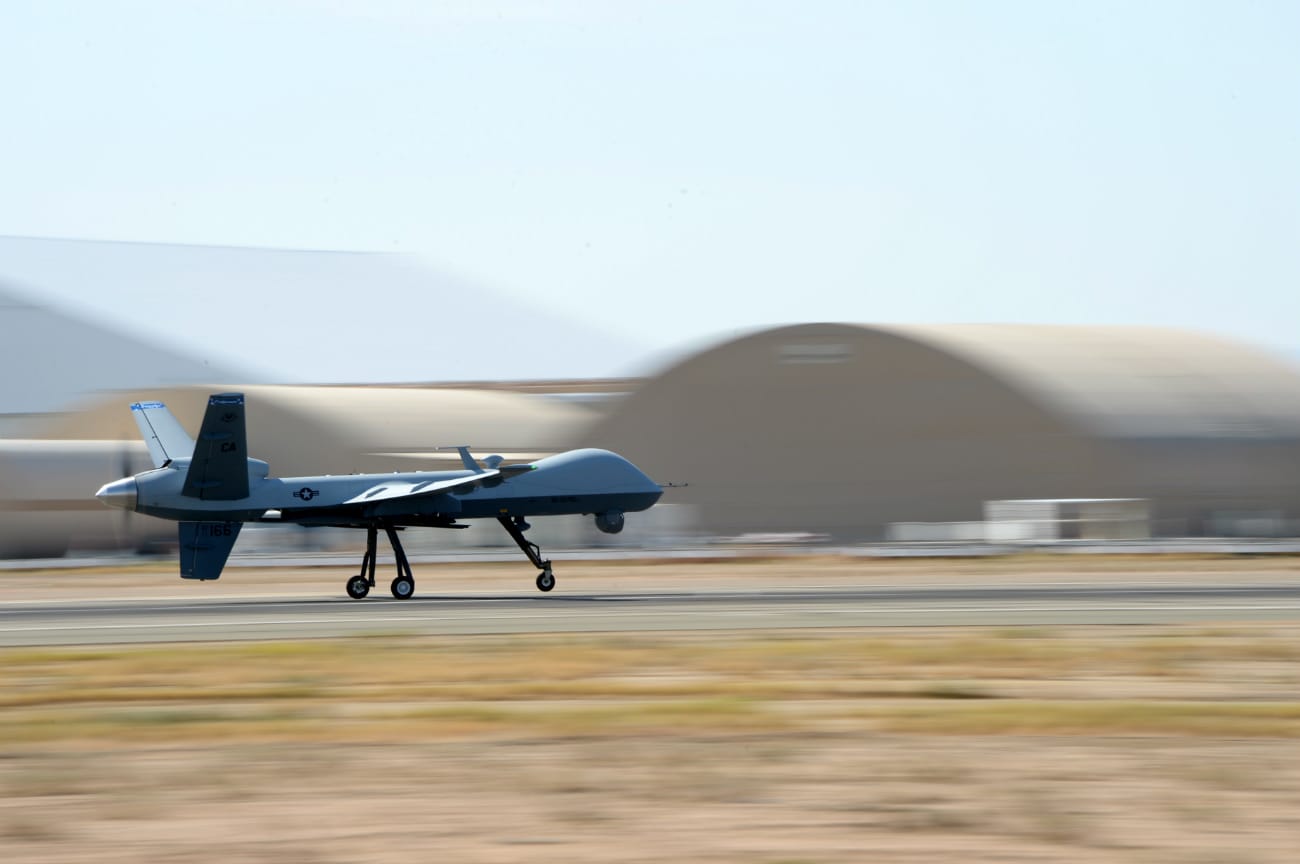 MQ-9 Reaper - Take off