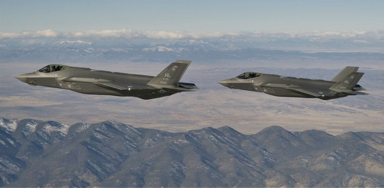 F-22 and F-35 gallery image 5