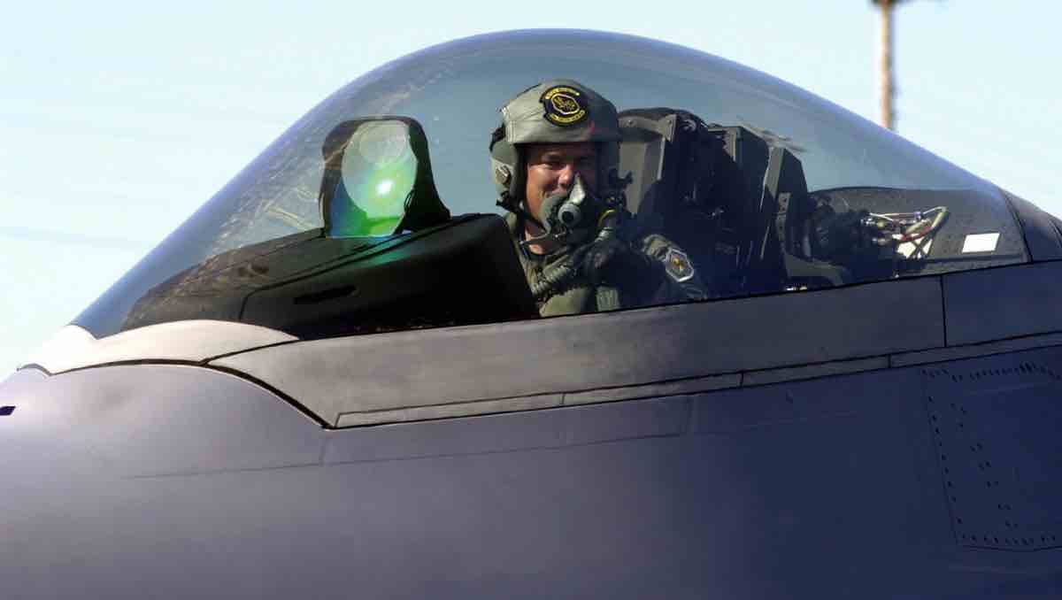 F-22 HUD