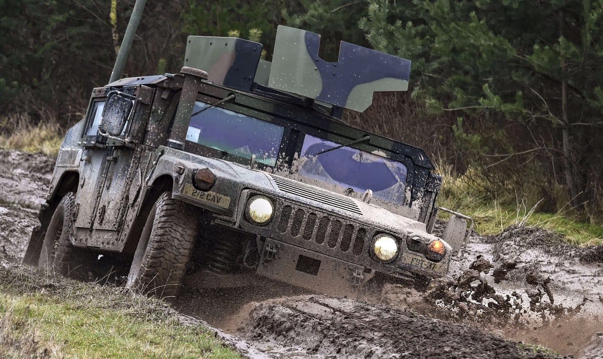 Humvee drivetrain, Humvee in mud