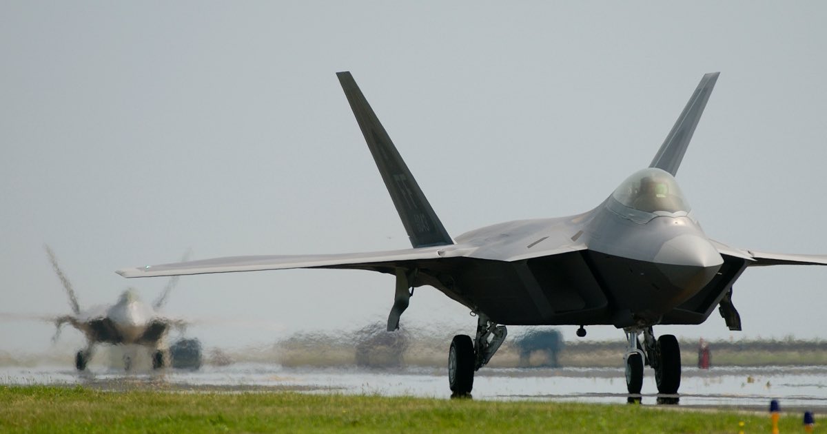 F-22 deployed to 27th fighter squadron