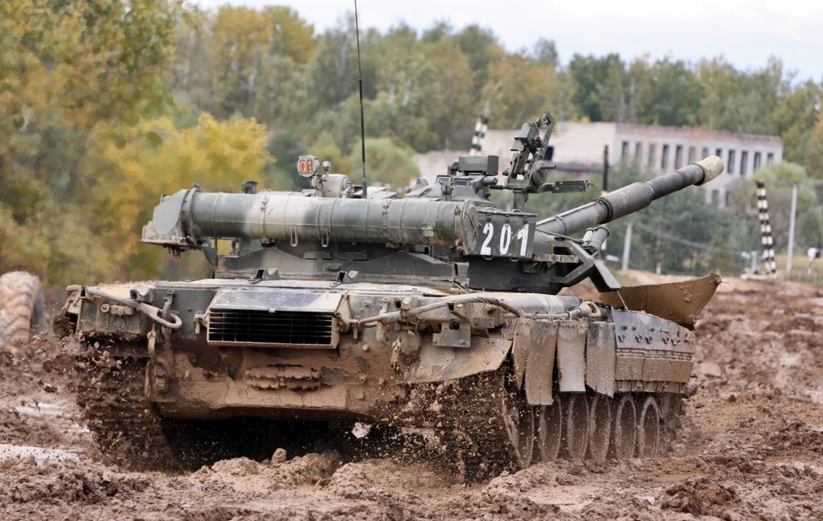 T-80 battle tank in the mud