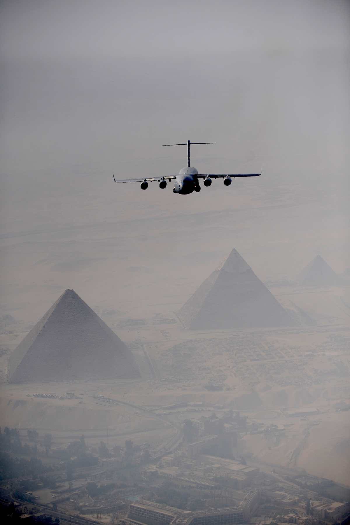 C-17 over Pyramids, C-17 Facts