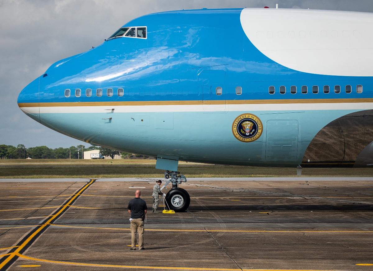 Air Force One nose